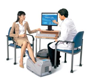 Thông qua phương pháp đo mật độ xương sẽ kiểm tra độ dày khoáng xương của cơ thể