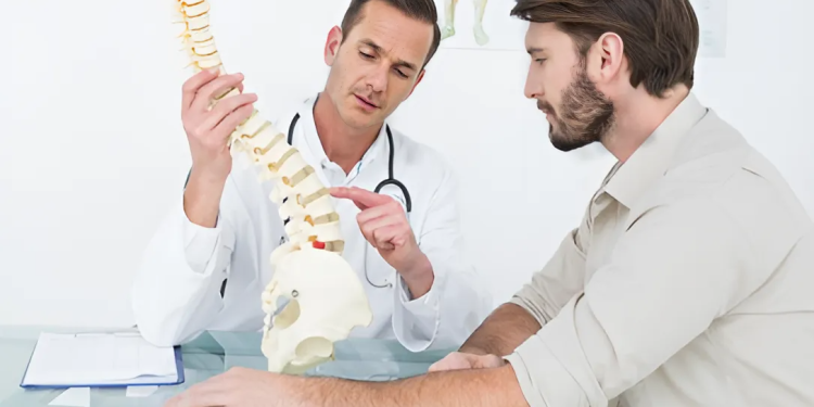 Chi phí khám xương khớp hết bao nhiêu tiền? Khi nào cần đi khám xương khớp